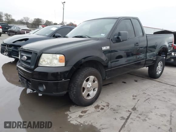 ✅ 2007 Ford F-150 XL • VIN: 1FTRF14W37KC87438 • Lot: 43861014. Wystawiony na IAAI z przebiegiem 125 090 mil. Bezpłatny archiwum sprzedaży aukcyjnych z USA i szczegółowy raport historii pojazdu na DreamBid. Zdjęcie 2.