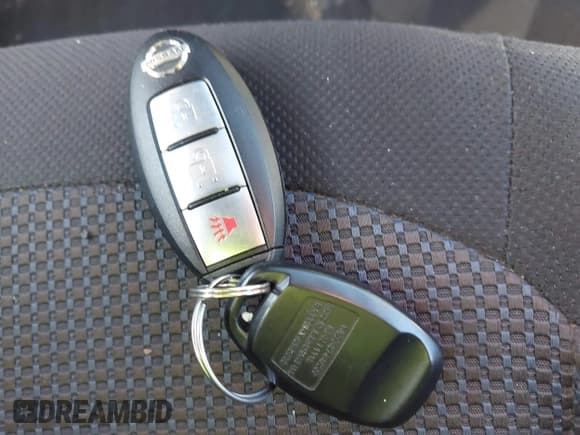 ✅ 2011 Nissan Rogue S • VIN: JN8AS5MV7BW295510 • Lot: 43690147. Listed on IAAI with 61,586 mi. Free auction sales archive from the USA and detailed vehicle history report at DreamBid. Image 11.