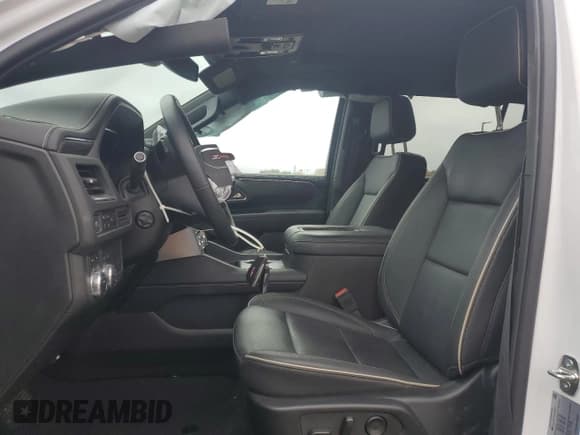 ✅ 2024 GMC Yukon XL SLT • VIN: 1GKS2GKTXRR398236 • Лот: 89893105. Опубликован ранее на Copart с пробегом 12 939 миль. Бесплатный доступ к архиву аукционных продаж из США и подробный отчёт об истории автомобиля на DreamBid. Изображение 7.