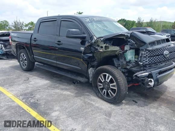 ✅ 2020 Toyota Tundra SR5 • VIN: 5TFDY5F14LX919955 • Lot: 42760590. Wystawiony na IAAI z przebiegiem 84 583 mil. Bezpłatny archiwum sprzedaży aukcyjnych z USA i szczegółowy raport historii pojazdu na DreamBid. Zdjęcie 1.