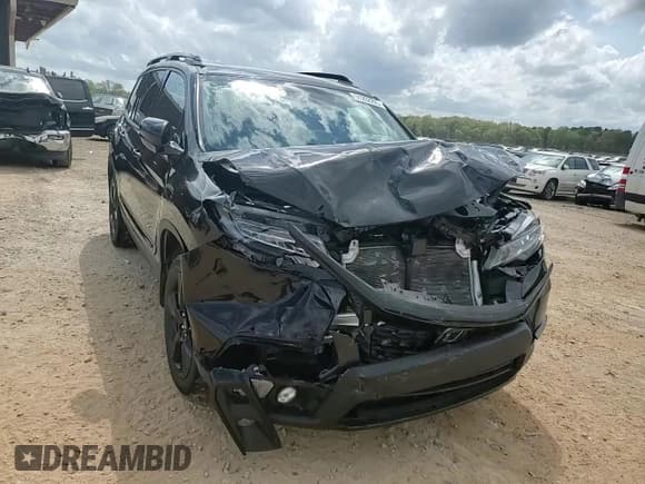 ✅ 2020 Honda Passport Elite • VIN: 5FNYF8H05LB013935 • Lot: 51252295. Listed on Copart with 41,824 mi. Free auction sales archive from the USA and detailed vehicle history report at DreamBid. Image 14.