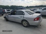 ✅ 2003 Kia Optima LX • VIN: KNAGD128635234756 • Лот: 56122915. Опубликован ранее на Copart с пробегом Не указан. Бесплатный доступ к архиву аукционных продаж из США и подробный отчёт об истории автомобиля на DreamBid. Изображение 2.