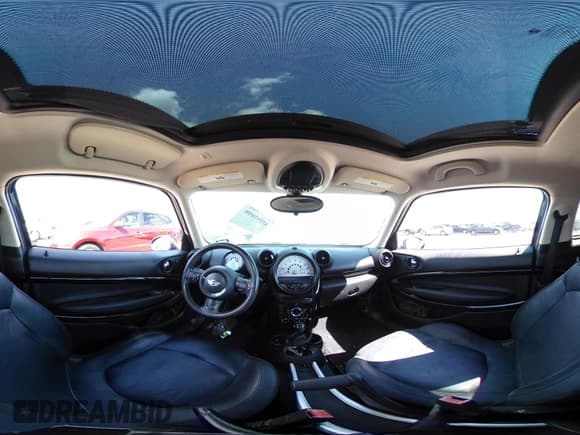 ✅ 2014 MINI Paceman • VIN: WMWSS1C51EWN94633 • Lot: 43293898. Wystawiony na IAAI z przebiegiem 98 592 mil. Bezpłatny archiwum sprzedaży aukcyjnych z USA i szczegółowy raport historii pojazdu na DreamBid. Zdjęcie 18.