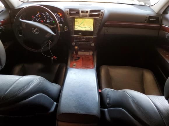 ✅ 2012 Lexus LS 460 • VIN: JTHCL5EF0C5014758 • Лот: 55620645. Опубликован ранее на Copart с пробегом 154 717 миль. Бесплатный доступ к архиву аукционных продаж из США и подробный отчёт об истории автомобиля на DreamBid. Изображение 8.