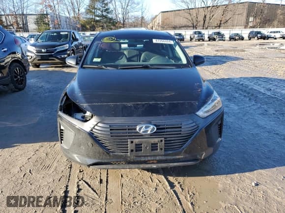 ✅ 2017 Hyundai Ioniq Blue • VIN: KMHC65LC6HU047015 • Lot: 85462824. Wystawiony na Copart z przebiegiem 82 048 mil. Bezpłatny archiwum sprzedaży aukcyjnych z USA i szczegółowy raport historii pojazdu na DreamBid. Zdjęcie 5.