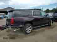 2020 Chevrolet Suburban LS z VIN 1GNSCGKC7LR218296, wystawiony jako Copart lot #61767105 z przebiegiem 118 405 mil mil oraz Szkoda całkowita • Salvage title. Historia ofert i sprzedaży dostępna na DreamBid. Obrazek 3.
