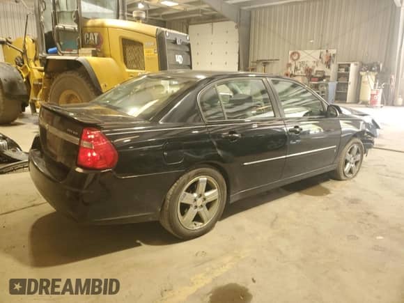 2006 Chevrolet Malibu LTZ z VIN 1G1ZU53876F155198, wystawiony jako Copart lot #71985254 z przebiegiem 143 833 mil mil oraz Szkoda całkowita • Salvage title. Historia ofert i sprzedaży dostępna na DreamBid. Obrazek 3.