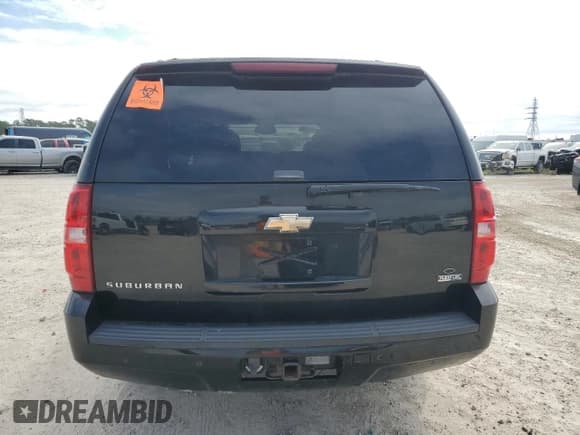 ✅ 2007 Chevrolet Suburban LT • VIN: 1GNFC16047R406665 • Lot: 71168234. Wystawiony na Copart z przebiegiem 151 203 mil. Bezpłatny archiwum sprzedaży aukcyjnych z USA i szczegółowy raport historii pojazdu na DreamBid. Zdjęcie 6.