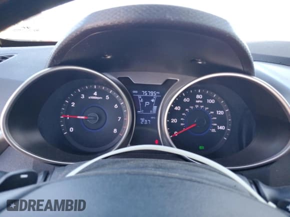 ✅ 2013 Hyundai Veloster w/Black Int • VIN: KMHTC6AD5DU128883 • Lot: 90024835. Wystawiony na Copart z przebiegiem 75 795 mil. Bezpłatny archiwum sprzedaży aukcyjnych z USA i szczegółowy raport historii pojazdu na DreamBid. Zdjęcie 9.