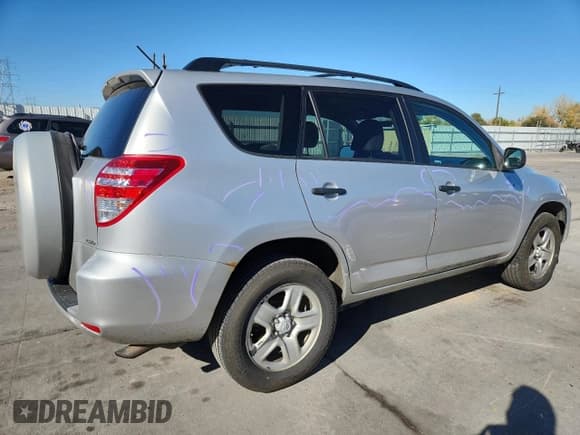 ✅ 2010 Toyota RAV4 • VIN: 2T3BF4DV5AW068974 • Lot: 90889295. Listed on Copart with 145,577 mi. Free auction sales archive from the USA and detailed vehicle history report at DreamBid. Image 3.