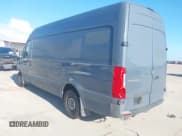 ✅ 2019 Mercedes-Benz Sprinter Cargo • VIN: WD4PF1CD4KP143485 • Lot: 43278348. Wystawiony na IAAI z przebiegiem 201 204 mil. Bezpłatny archiwum sprzedaży aukcyjnych z USA i szczegółowy raport historii pojazdu na DreamBid. Zdjęcie 3.