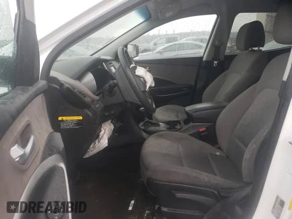 ✅ 2018 Hyundai Santa Fe 2.4L • VIN: 5NMZTDLB3JH107936 • Lot: 45400993. Wystawiony na Copart z przebiegiem Nie podano mil. Skorzystaj z bezpłatnego archiwum sprzedaży aukcyjnych z USA i zobacz szczegółowy raport historii pojazdu na DreamBid. Zdjęcie 7.