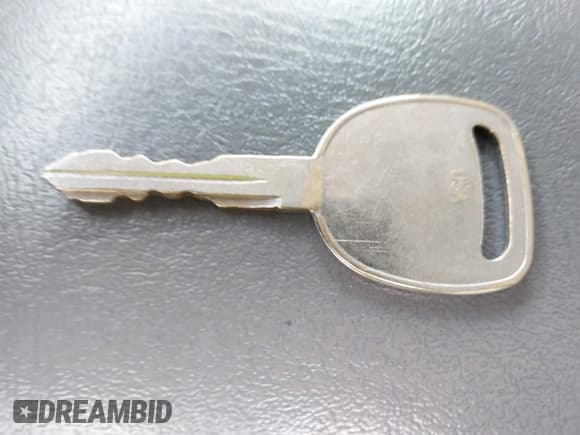 ✅ 2005 Chevrolet Express Cargo • VIN: 1GCFG15X151253802 • Lot: 42618397. Listed on IAAI with 212,370 mi. Free auction sales archive from the USA and detailed vehicle history report at DreamBid. Image 11.