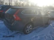 ✅ 2015 Volvo V60 T5 Premier • VIN: YV1612SK8F1269717 • Lot: 88541915. Wystawiony na Copart z przebiegiem 73 405 mil. Bezpłatny archiwum sprzedaży aukcyjnych z USA i szczegółowy raport historii pojazdu na DreamBid. Zdjęcie 3.