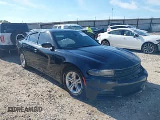 ✅ 2022 Dodge Charger SXT • VIN: 2C3CDXBG3NH143147 • Lot: 43329457. Wystawiony na IAAI z przebiegiem 42 451 mil. Bezpłatny archiwum sprzedaży aukcyjnych z USA i szczegółowy raport historii pojazdu na DreamBid. Zdjęcie 1.
