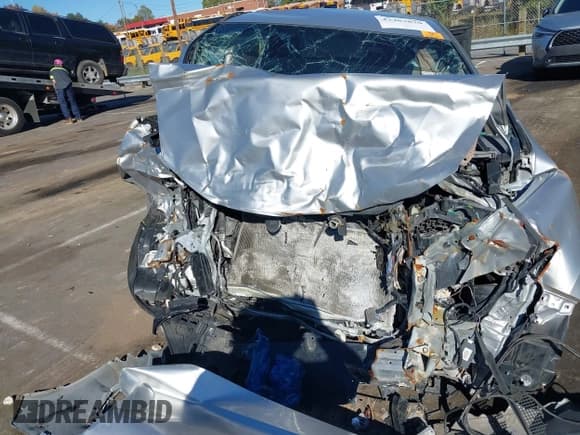 ✅ 2012 Honda Insight EX • VIN: JHMZE2H70CS000156 • Lot: 43483870. Listed on IAAI with Not provided. Free auction sales archive from the USA and detailed vehicle history report at DreamBid. Image 11.