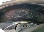 ✅ 1998 Ford Ranger XL • VIN: 1FTYR14C3WPA52760 • Лот: 95453015. Опубликован ранее на Copart с пробегом 249 073 миль. Бесплатный доступ к архиву аукционных продаж из США и подробный отчёт об истории автомобиля на DreamBid. Изображение 9.