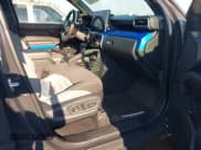 ✅ 2025 Toyota Tacoma SR • VIN: 3TMLB5JNXSM103411 • Лот: 42963505. Опубликован ранее на IAAI с пробегом 9 330 миль. Бесплатный доступ к архиву аукционных продаж из США и подробный отчёт об истории автомобиля на DreamBid. Изображение 5.