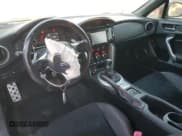 ✅ 2017 Subaru BRZ Limited • VIN: JF1ZCAC17H8604902 • Lot: 90833665. Wystawiony na Copart z przebiegiem 84 752 mil. Bezpłatny archiwum sprzedaży aukcyjnych z USA i szczegółowy raport historii pojazdu na DreamBid. Zdjęcie 8.