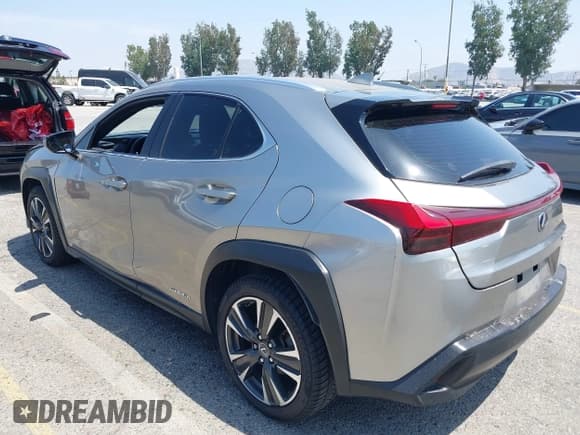 ✅ 2019 Lexus UX 250h • VIN: JTHU9JBH2K2018053 • Lot: 42379179. Listed on IAAI with 57,315 mi. Free auction sales archive from the USA and detailed vehicle history report at DreamBid. Image 3.