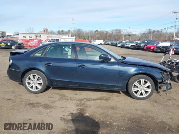✅ 2011 Audi A4 Premium • VIN: WAUBFAFLXBN032245 • Lot: 41508769. Listed on IAAI with 152,421 mi. Free auction sales archive from the USA and detailed vehicle history report at DreamBid. Image 13.