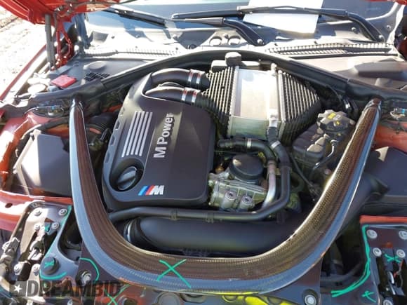 ✅ 2015 BMW M4 • VIN: WBS3R9C59FK330501 • Лот: 43572436. Опубликован ранее на IAAI с пробегом 121 367 миль. Бесплатный доступ к архиву аукционных продаж из США и подробный отчёт об истории автомобиля на DreamBid. Изображение 10.