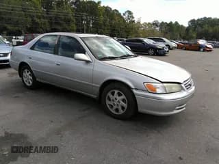 ✅ 2000 Toyota Camry LE • VIN: JT2BG22K3Y0460725 • Lot: 34394007. Wystawiony na IAAI z przebiegiem 207 985 mil. Bezpłatny archiwum sprzedaży aukcyjnych z USA i szczegółowy raport historii pojazdu na DreamBid. Zdjęcie 1.