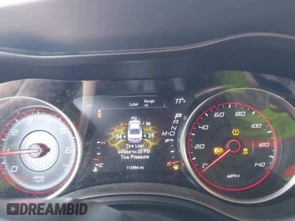 ✅ 2021 Dodge Charger SXT • VIN: 2C3CDXBG1MH518225 • Lot: 43371767. Wystawiony na IAAI z przebiegiem 113 984 mil. Bezpłatny archiwum sprzedaży aukcyjnych z USA i szczegółowy raport historii pojazdu na DreamBid. Zdjęcie 7.