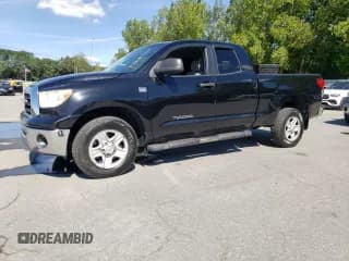✅ 2008 Toyota Tundra • VIN: 5TBBT54198S464020 • Lot: 70511425. Wystawiony na Copart z przebiegiem 261 209 mil. Bezpłatny archiwum sprzedaży aukcyjnych z USA i szczegółowy raport historii pojazdu na DreamBid. Zdjęcie 1.