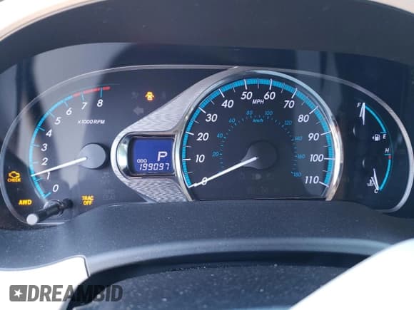 ✅ 2012 Toyota Sienna XLE • VIN: 5TDDK3DC5CS036642 • Lot: 60503325. Wystawiony na Copart z przebiegiem 199 097 mil. Bezpłatny archiwum sprzedaży aukcyjnych z USA i szczegółowy raport historii pojazdu na DreamBid. Zdjęcie 9.