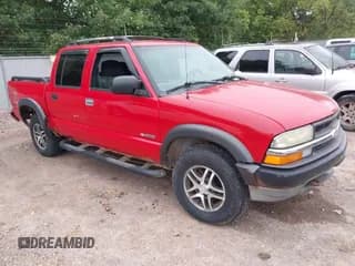✅ 2003 Chevrolet S-10 LS • VIN: 1GCDT13XX3K156935 • Лот: 43248634. Опубликован ранее на IAAI с пробегом 186 418 миль. Бесплатный доступ к архиву аукционных продаж из США и подробный отчёт об истории автомобиля на DreamBid. Изображение 1.
