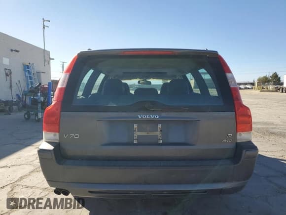 ✅ 2005 Volvo V70 • VIN: YV1SJ527352468095 • Лот: 76747544. Опубликован ранее на Copart с пробегом 118 671 миль. Бесплатный доступ к архиву аукционных продаж из США и подробный отчёт об истории автомобиля на DreamBid. Изображение 6.
