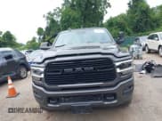 ✅ 2022 Ram 2500 Laramie • VIN: 3C6UR5FJ4NG430631 • Lot: 42880288. Wystawiony na IAAI z przebiegiem 22 158 mil. Bezpłatny archiwum sprzedaży aukcyjnych z USA i szczegółowy raport historii pojazdu na DreamBid. Zdjęcie 12.