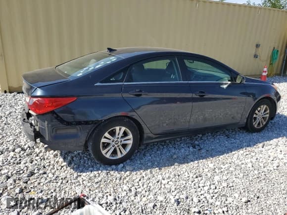 ✅ 2013 Hyundai Sonata GLS • VIN: 5NPEB4AC8DH772433 • Lot: 72907134. Wystawiony na Copart z przebiegiem 76 731 mil. Bezpłatny archiwum sprzedaży aukcyjnych z USA i szczegółowy raport historii pojazdu na DreamBid. Zdjęcie 3.