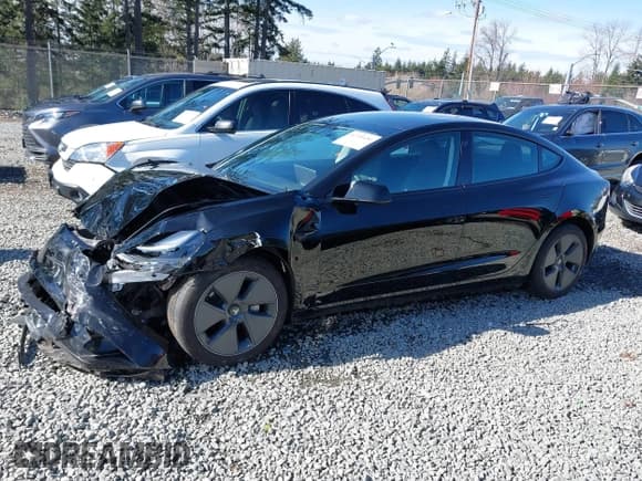 ✅ 2023 Tesla Model 3 Long Range • VIN: 5YJ3E1EB7PF657274 • Lot: 41735430. Wystawiony na IAAI z przebiegiem 26 116 mil. Bezpłatny archiwum sprzedaży aukcyjnych z USA i szczegółowy raport historii pojazdu na DreamBid. Zdjęcie 14.