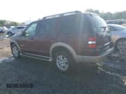 ✅ 2007 Ford Explorer Eddie Bauer • VIN: 1FMEU74807UB19295 • Lot: 42473338. Wystawiony na IAAI z przebiegiem 300 842 mil. Bezpłatny archiwum sprzedaży aukcyjnych z USA i szczegółowy raport historii pojazdu na DreamBid. Zdjęcie 3.