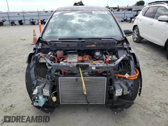 ✅ 2020 Chevrolet Bolt EV LT • VIN: 1G1FY6S0XL4118209 • Lot: 74745474. Wystawiony na Copart z przebiegiem 37 857 mil. Bezpłatny archiwum sprzedaży aukcyjnych z USA i szczegółowy raport historii pojazdu na DreamBid. Zdjęcie 5.