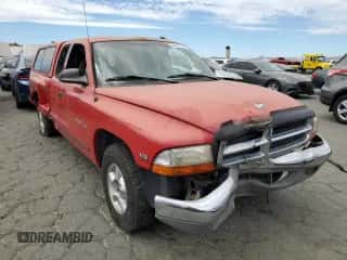 1997 Dodge Dakota z VIN 1B7GL23XXVS265918, wystawiony jako Copart lot #66989384 z przebiegiem 197 880 mil mil oraz Szkoda całkowita • Salvage title. Historia ofert i sprzedaży dostępna na DreamBid. Obrazek 4.