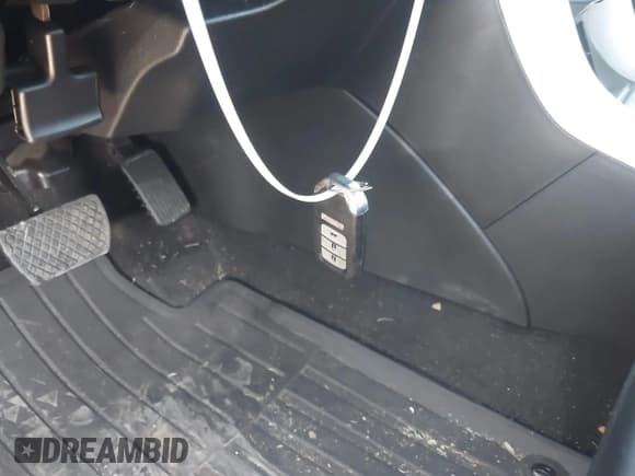 ✅ 2014 Honda Accord EX-L • VIN: 1HGCR3F88EA026172 • Lot: 43302620. Wystawiony na IAAI z przebiegiem 163 036 mil. Bezpłatny archiwum sprzedaży aukcyjnych z USA i szczegółowy raport historii pojazdu na DreamBid. Zdjęcie 17.