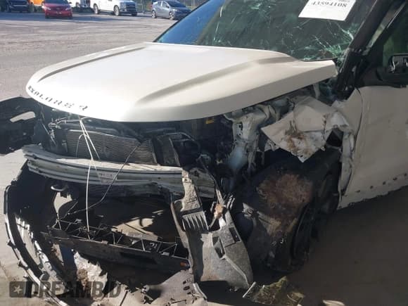 ✅ 2018 Ford Explorer XLT • VIN: 1FM5K7D83JGA30462 • Lot: 43594108. Wystawiony na IAAI z przebiegiem Nie podano. Bezpłatny archiwum sprzedaży aukcyjnych z USA i szczegółowy raport historii pojazdu na DreamBid. Zdjęcie 6.