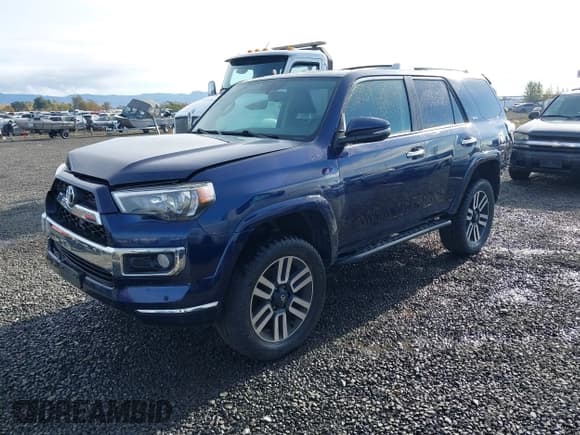 ✅ 2017 Toyota 4Runner SR5 Premium • VIN: JTEBU5JR6H5456585 • Lot: 43519294. Wystawiony na IAAI z przebiegiem 83 613 mil. Bezpłatny archiwum sprzedaży aukcyjnych z USA i szczegółowy raport historii pojazdu na DreamBid. Zdjęcie 2.