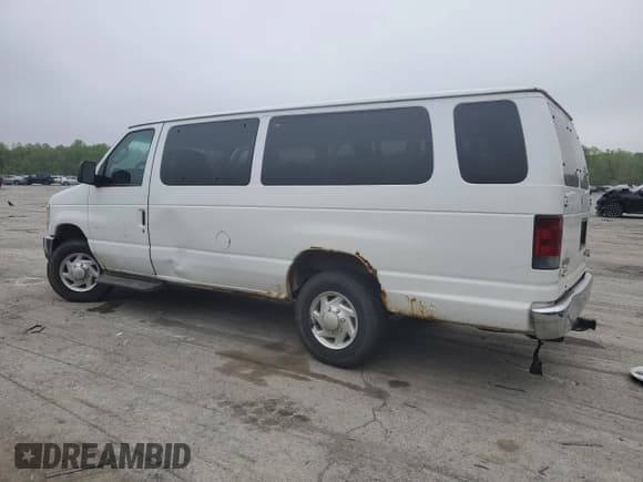 ✅ 2008 Ford Econoline Passenger XL • VIN: 1FBSS31L78DB58857 • Lot: 56203485. Wystawiony na Copart z przebiegiem 101 878 mil. Bezpłatny archiwum sprzedaży aukcyjnych z USA i szczegółowy raport historii pojazdu na DreamBid. Zdjęcie 2.