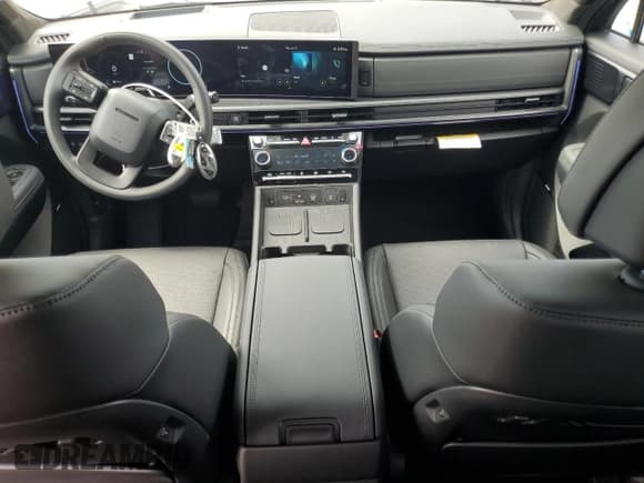 ✅ 2025 Hyundai Santa Fe Calligraphy • VIN: 5NMP54GL2SH106055 • Lot: 65136025. Listed on Copart with 363 mi. Free auction sales archive from the USA and detailed vehicle history report at DreamBid. Image 8.