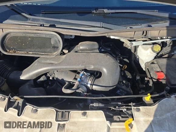 ✅ 2019 Ford Transit • VIN: 1FTYE1YM2KKB79893 • Lot: 43926145. Listed on IAAI with 88,500 mi. Free auction sales archive from the USA and detailed vehicle history report at DreamBid. Image 16.