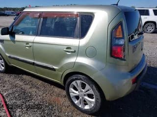 ✅ 2011 Kia Soul + • VIN: KNDJT2A2XB7304177 • Lot: 43443329. Wystawiony na IAAI z przebiegiem 175 551 mil. Bezpłatny archiwum sprzedaży aukcyjnych z USA i szczegółowy raport historii pojazdu na DreamBid. Zdjęcie 6.