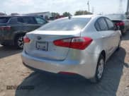 ✅ 2015 Kia Forte LX • VIN: KNAFK4A63F5264465 • Лот: 43248102. Опубликован ранее на IAAI с пробегом 91 980 миль. Бесплатный доступ к архиву аукционных продаж из США и подробный отчёт об истории автомобиля на DreamBid. Изображение 4.