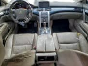 ✅ 2009 Acura RL Technology • VIN: JH4KB26649C000975 • Lot: 95733175. Wystawiony na Copart z przebiegiem 247 927 mil. Bezpłatny archiwum sprzedaży aukcyjnych z USA i szczegółowy raport historii pojazdu na DreamBid. Zdjęcie 8.