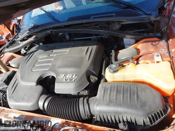 ✅ 2011 Dodge Challenger • VIN: 2B3CJ4DG1BH602303 • Lot: 41758294. Wystawiony na IAAI z przebiegiem 117 518 mil. Bezpłatny archiwum sprzedaży aukcyjnych z USA i szczegółowy raport historii pojazdu na DreamBid. Zdjęcie 10.