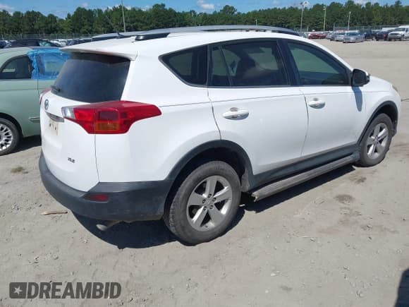 ✅ 2013 Toyota RAV4 XLE • VIN: 2T3WFREV3DW015918 • Лот: 43203848. Опубликован ранее на IAAI с пробегом 170 555 миль. Бесплатный доступ к архиву аукционных продаж из США и подробный отчёт об истории автомобиля на DreamBid. Изображение 4.