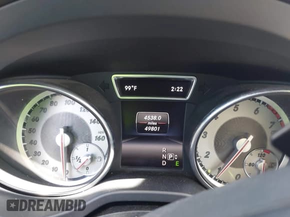 ✅ 2015 Mercedes-Benz GLA 250 • VIN: WDCTG4EB8FJ132964 • Лот: 43295914. Опубликован ранее на IAAI с пробегом 49 801 миль. Бесплатный доступ к архиву аукционных продаж из США и подробный отчёт об истории автомобиля на DreamBid. Изображение 7.